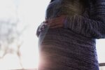 Z życia wzięte. "Moja teściowa urodziła dziecko w wieku 45 lat": Nie mogę się z tym pogodzić