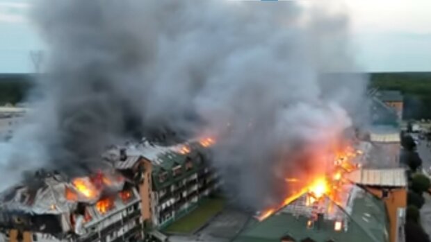 pożar w Ząbkach, screeen Youtube @WawaHotNews24
