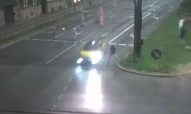 Wypadek w Krakowie/YouTube @TVP Info