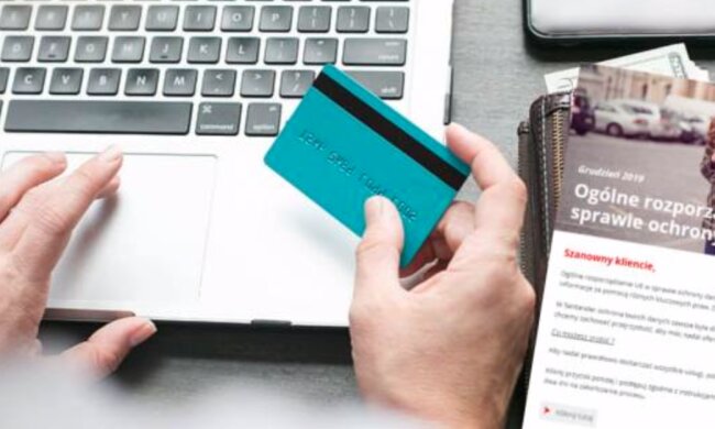 Nowy sposób na oszustwo. Przestępcy podszywają się pod jeden z popularnych banków i proponują 900 zł premii