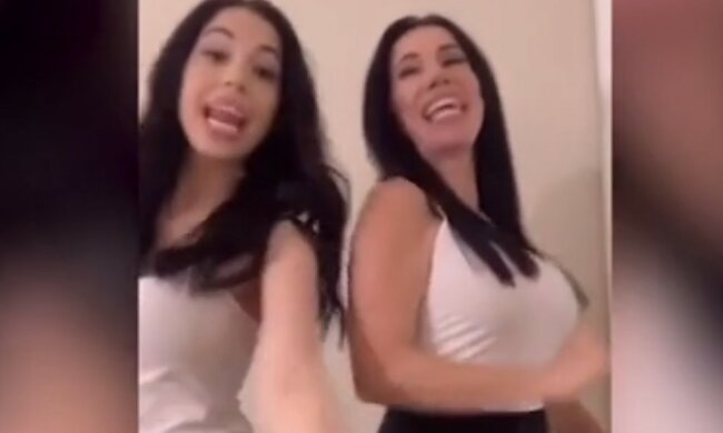 Młodo wyglądająca 60-letnia mama i jej córka są do siebie łudząco podobne. Internauci są zaskoczeni