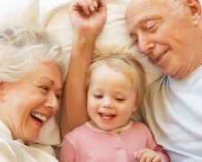 Babcia i dziadek to prawdziwy skarb. Jaka jest rola dziadków w życiu wnuków