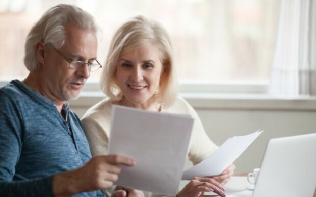 Rewelacyjna wiadomość dla seniorów. Prasa donosi o superwaloryzacji emerytur i rent