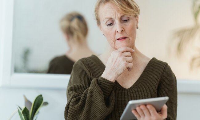 Z życia wzięte. "Pod dachem mojej matki żyjemy jak intruzi": Milczę, żeby nasze dziecko nie musiało spać na ulicy