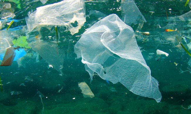 Eksperci opracowali „odkurzacz” wyławiający śmieci z rzek. Czy będzie to „złoty środek” w walce z zanieczyszczeniem środowiska?