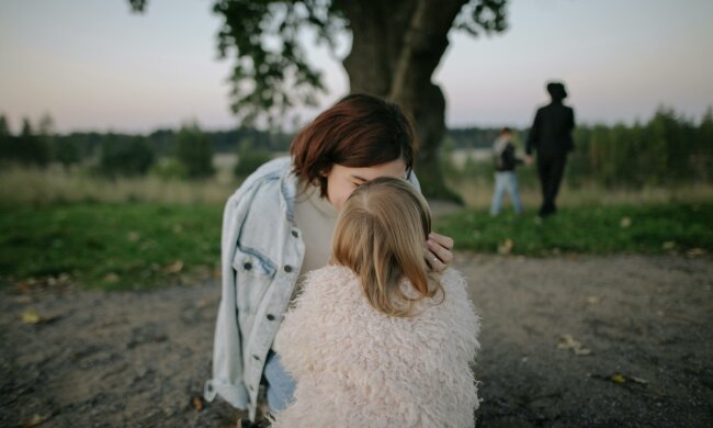 Z życia wzięte. "Po rozwodzie dzieci wybrały dziadków, nie mnie": Myślałam, że byłam dobrą matką, dziś wiem, jak bardzo się myliłam