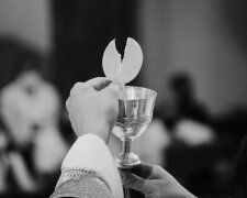 Kwoty do koperty na komunię w 2026 roku rosną. Tyle dziś wypada dać