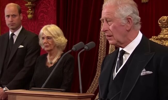 król Karol III / YouTube: Guardian News