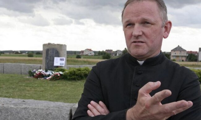 Wymowny post księdza Lemańskiego. Po raz kolejny nie spotyka się z aprobatą kościoła