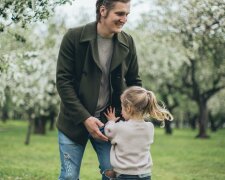 Z życia wzięte. "Zostawił mnie z noworodkiem, bo nie chciał dziecka": Dziś spotkałam go w parku jako idealnego ojca