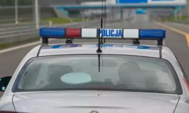 Niewiarygodna znieczulica na polskiej autostradzie. Kierowcy mijali rodzinę, która rozpaczliwie potrzebowała pomocy. Co się stało