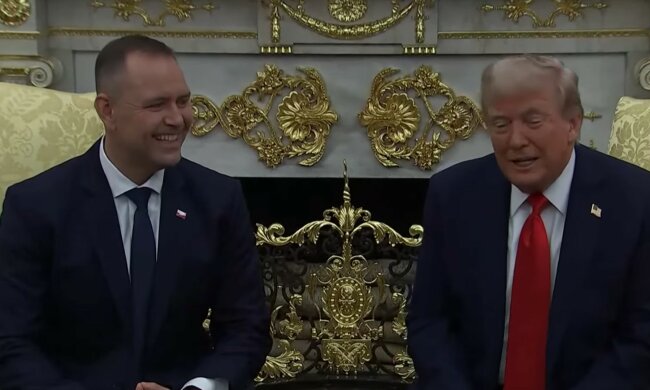 Donald Trump i Karol Nawrocki, screen Youtube @guardiannews