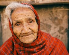 Z życia wzięte. "Córka umieściła mnie w domu opieki": Wszystko stanęło na głowie, gdy mój syn kupił mi własny dom