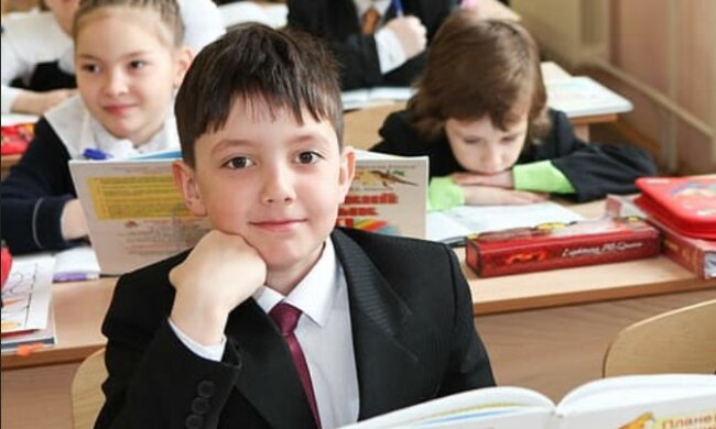 Dzieci w szkole/screen Youtube