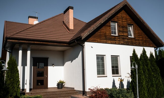 Właściciele domów muszą pamiętać o dwóch obowiązkach. Za brak zgłoszenia może grozić grzywna