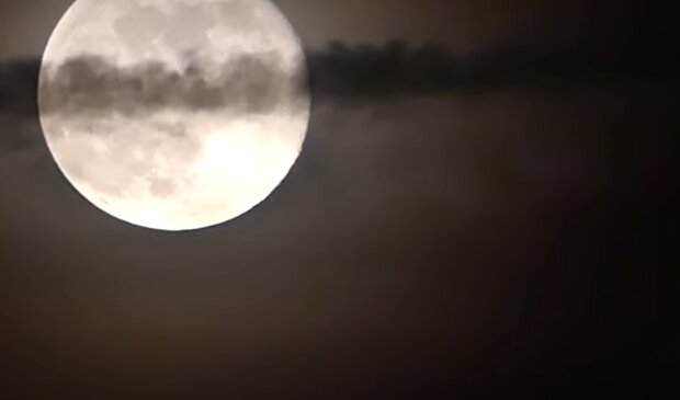Pełnia księżyca/YouTube @Elżbieta Subocz