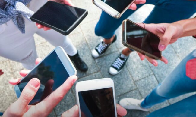 Uwaga na telefonicznych oszustów! / YouTube:  BBC Learning English