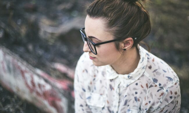 Z życia wzięte. "Oszczędzaliśmy na wakacje, a on nagle zdecydował": Mąż postanowił oddać je swojej mamie