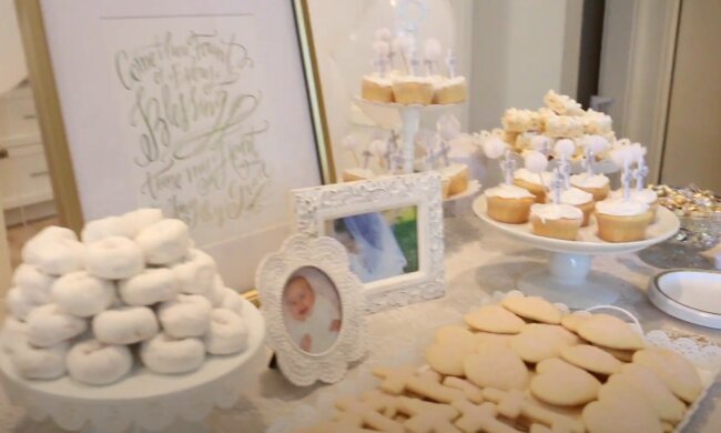 Przepych, źródło: YouTube/AtHomeWithNatalie