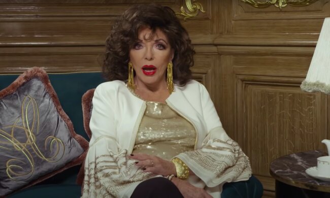 Joan Collins / YouTube:  Harper's Bazaar UK