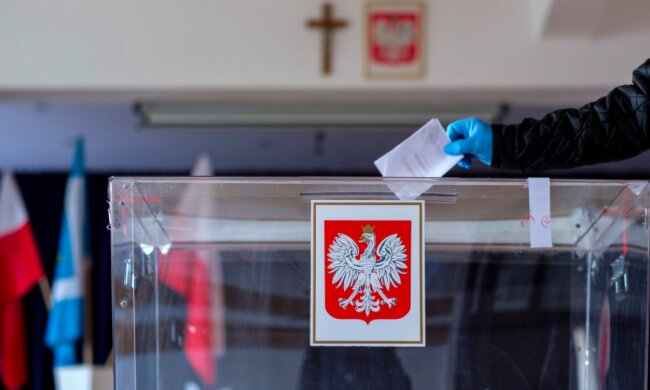 Czy wybory są zagrożone? / notesfrompoland.com