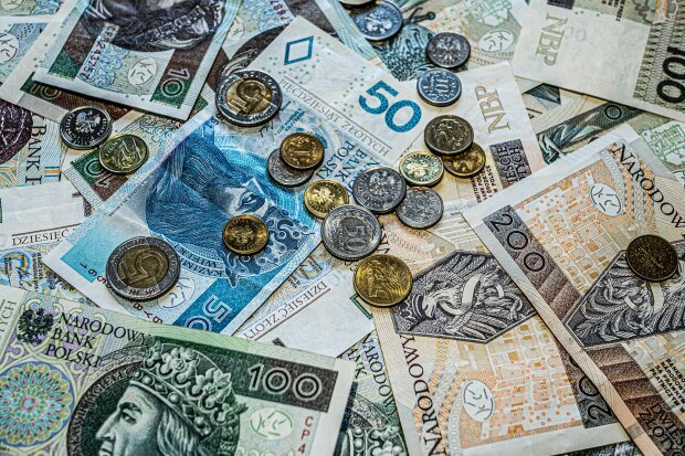 Komornik nie może zabrać wszystkiego. Tyle musi zostawić na koncie w 2026 roku