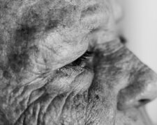 Z życia wzięte. "Przez 12 lat opiekowałam się ciężko chorym mężem": W ostatnich chwilach powiedział mi prawdę, która mnie złamała