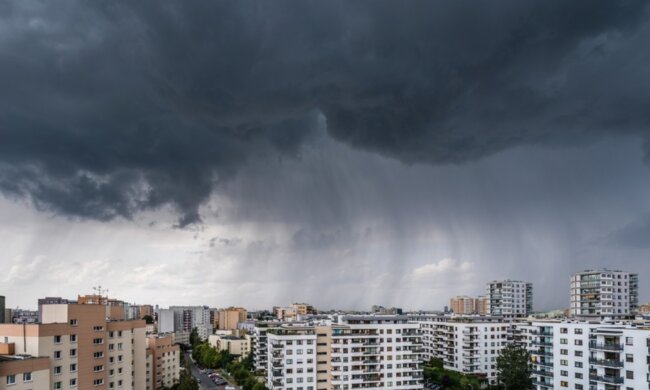 Burza. Screen: Interia