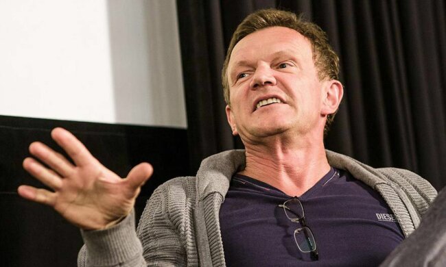 Pazura opublikował zdjęcie sprzed dwudziestu lat. Nikt nie spodziewał się, że obecny na nim nastolatek będzie znanym aktorem