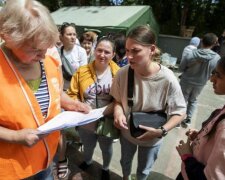українські туристи та біженці, screen YT