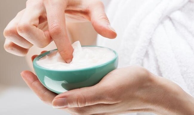 Dłonie. Źródło: poradnikzdrowie.pl