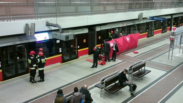 Metro, Warszawa, wypadek