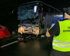 Gliwice: 67-letni kierowca volkswagena usłyszał zarzuty w związku z sobotnim zderzeniem autokaru z busem. Rodziny 9 osób pogrążone w żałobie