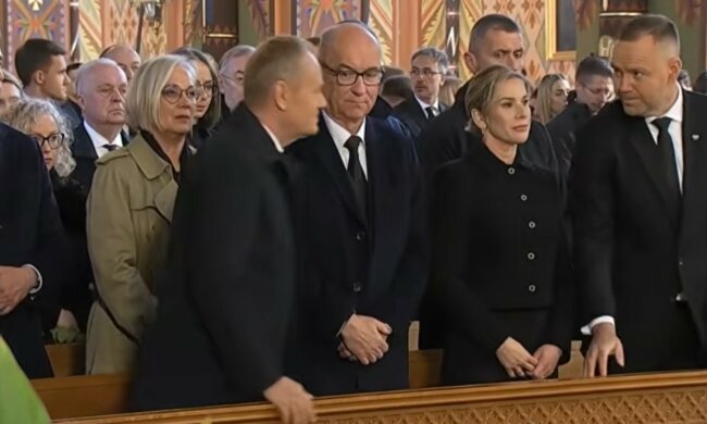 Karol Nawrocki, Marta Nawrocka, Donald Tusk, screen Youtube  @natematpl