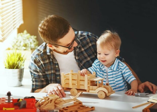 Mama nagrała niezwykłą relację ojca z synkiem. Mamy to nagranie!