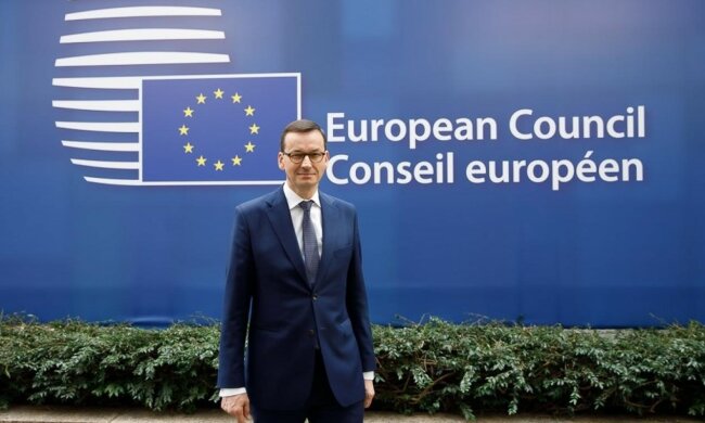 Premier Mateusz Morawiecki po powrocie ze szczytu unijnego ma wciąż pełne ręce roboty. Co powiedział o ponownej kwarantannie