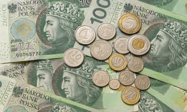 Rząd ogłasza pomoc w rachunkach. 1200 zł wsparcia dla wybranych osób