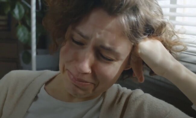 Zawiedziona córka, źródło: YouTube/ Interesting Psychology