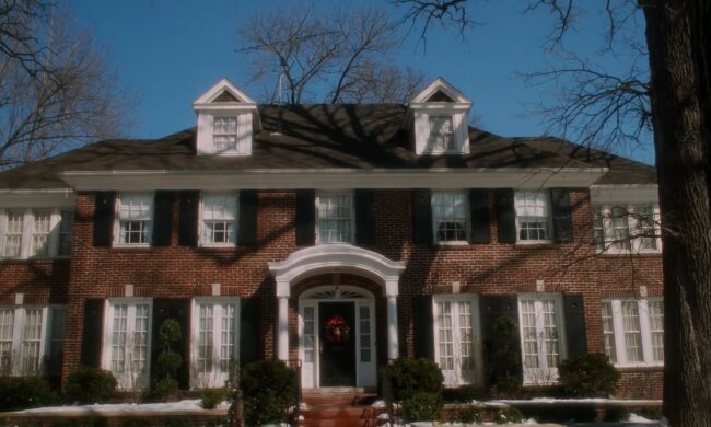 Kevin sam w domu/ screen YT