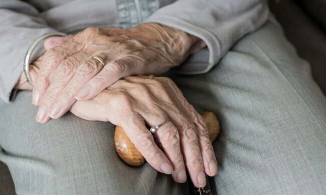 Ministerstwo Zdrowia wydało ważny komunikat. Seniorzy powinni o tym wiedzieć