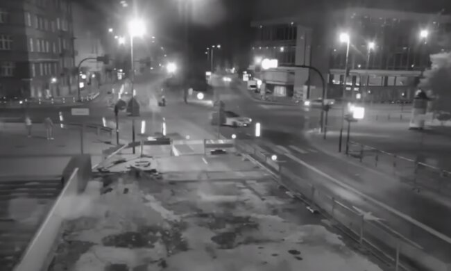 Wypadek przy moście Dębnickim w Krakowie/YouTube @Bitwy Drogowe