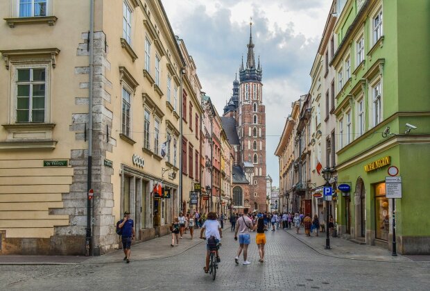 Kraków: 10 milionów na nowe chodniki. Miasto inwestuje w bezpieczeństwo pieszych