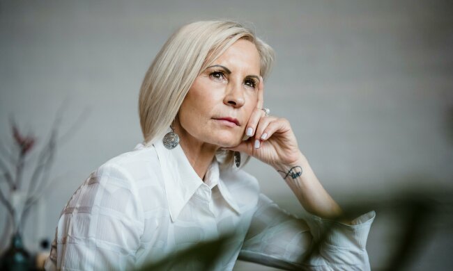 Z życia wzięte. "Mama nie chce być babcią, bo boi się zmarszczek": Jak mogła odrzucić własne dziecko i wnuczkę