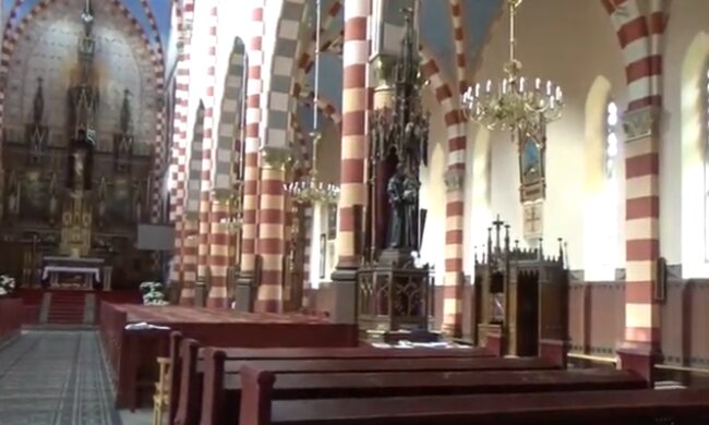 Chwile grozy w jednym z o kościołów w Polsce. Jeden z wiernych roztrzaskał stojącą w świątyni figurę anioła