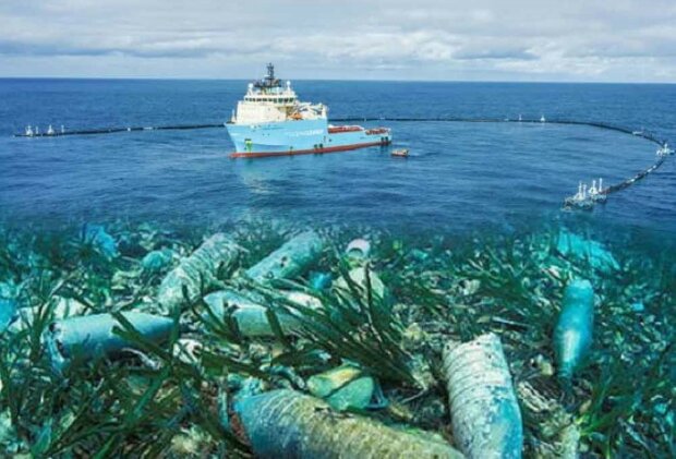 Oto jak Ocean Cleanup rozładowuje swoją pierwszą partię plastikowych śmieci na brzeg