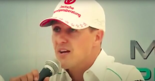 Michael Schumacher /YouTube:  Ayrton01CZ