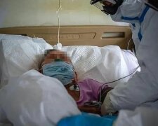 W Polsce odeszła kolejna osoba zarażona koronawirusem. Coraz więcej osób zarażonych chorobą