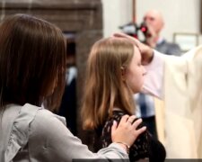 Ksiądz w jednej z polskich parafii nie chce dopuścić części młodzieży do bierzmowania. Powód wywołał oburzenie