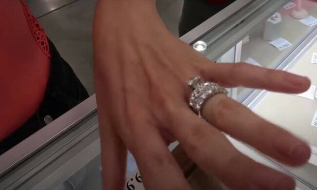 źródło: YouTube/Joslyn Davis