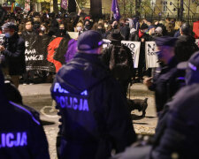 Nocny strajk kobiet/ https://wiadomosci.radiozet.pl/